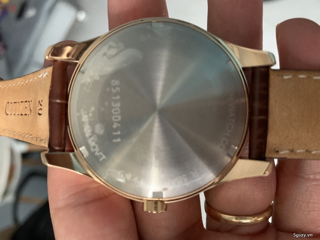 Cần bán đồng hồ Citizen tự động - 1