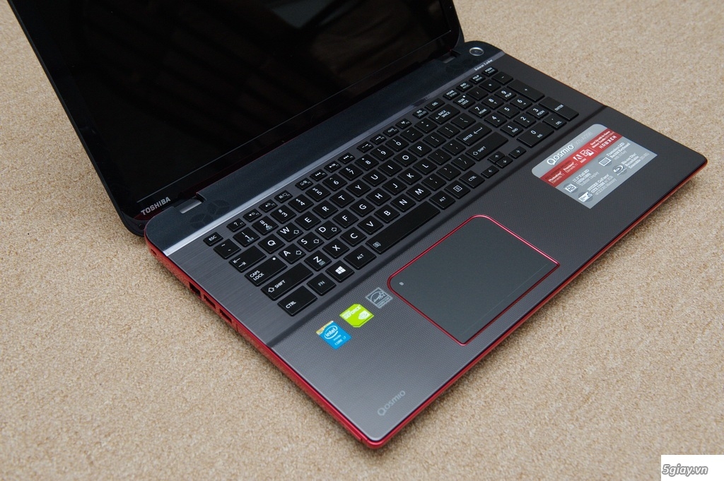 Toshiba Qosmio X75(FHD 17.3  i7-4700MQ 16GB 256GB SSD+1TB ) GTX 770 - 3