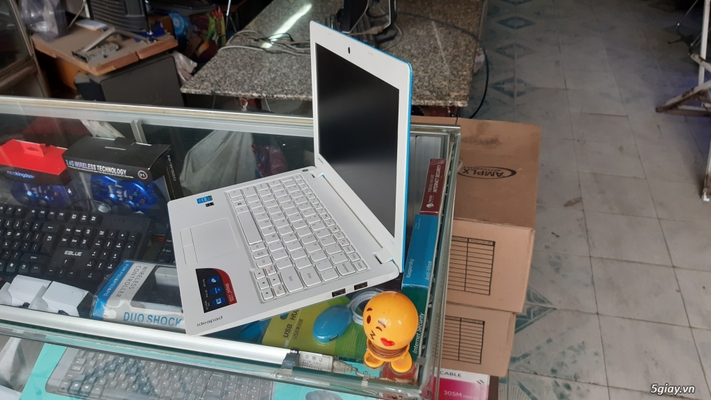 Bán Laptop Lenovo 100s, mỏng nhẹ 1kg, 4CPU, R2G, SSD 32G, Pin 6h, rẻ