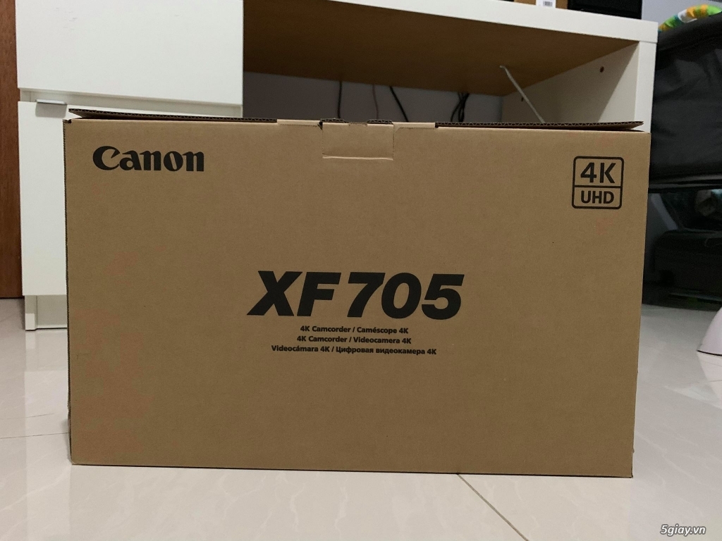 Cần bán gấp máy quay CANON XF705 4K UHD(full box) New 100% - 1