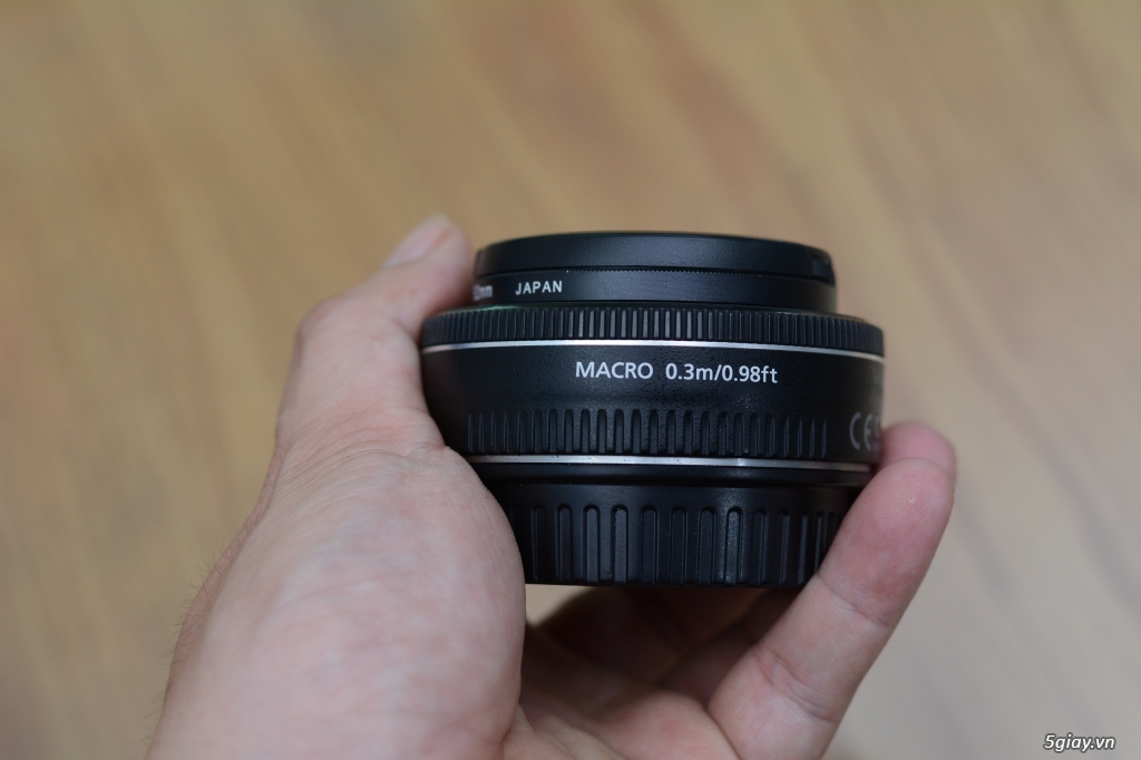 Canon 40f/2.8 STM - 1