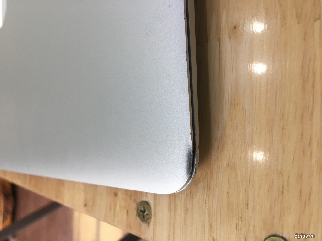 MacBook Air 13.3 2017 MQD32 - 1