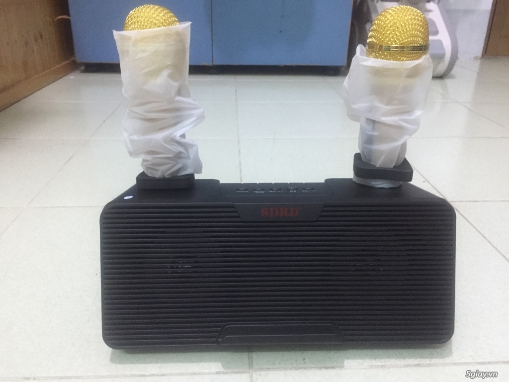 Cần bán karaoke có2mic hàng mới