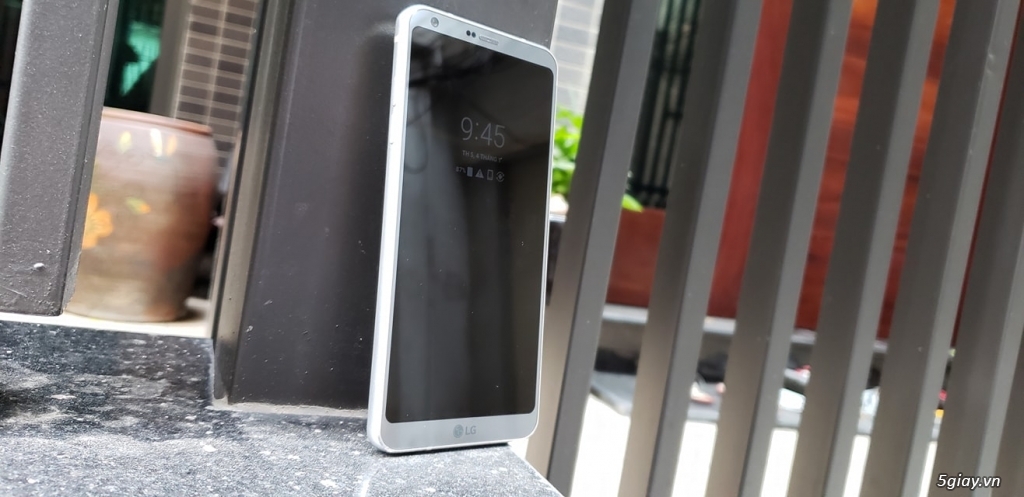 Điện thoại LG G6 Likenew - Zin 100% tặng sạc cáp và que chọc sim