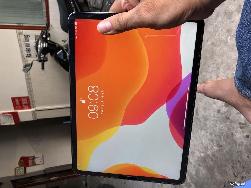 Bán ipad pro 11 64gb,4g hàng ll, máy likenew