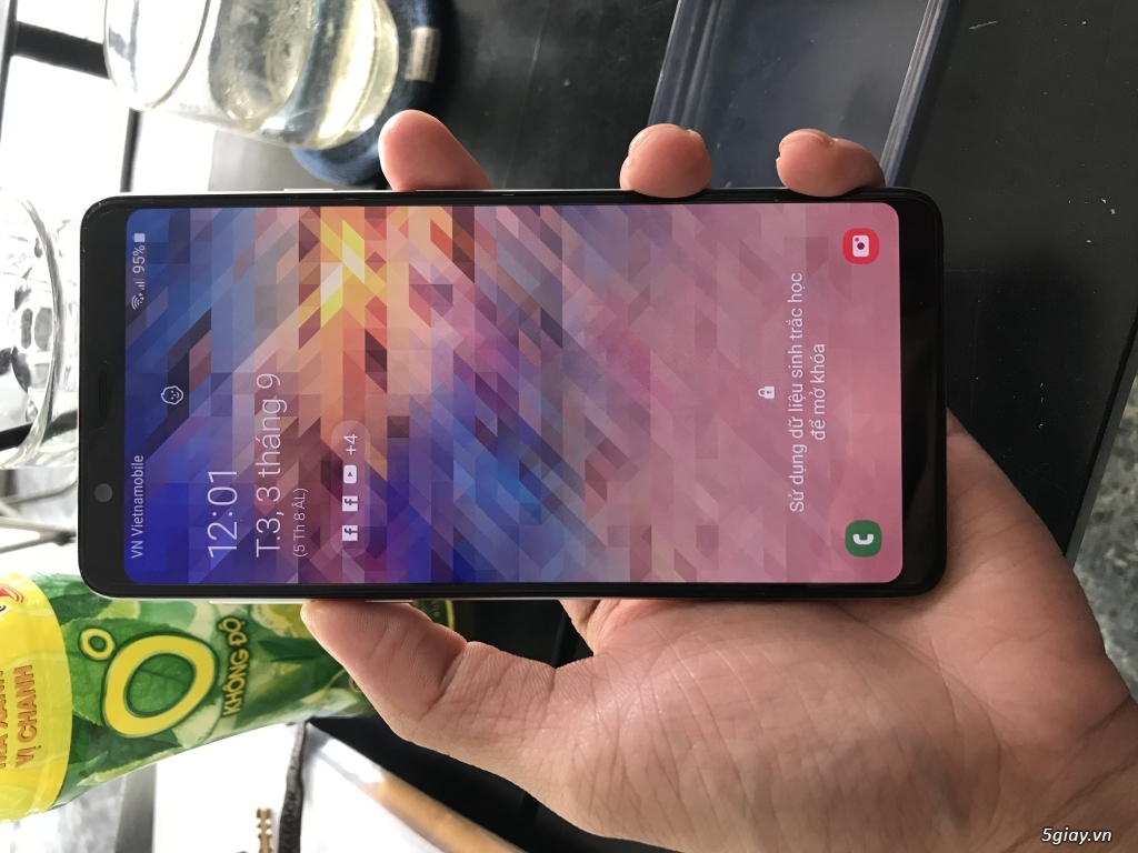 Samsung A8 Star 4/64 Trắng , fullbox - 2