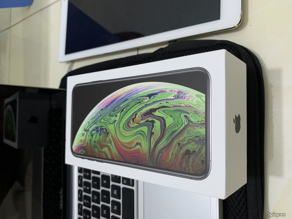 Iphone xs max lock mỹ new seal fullbox - 1