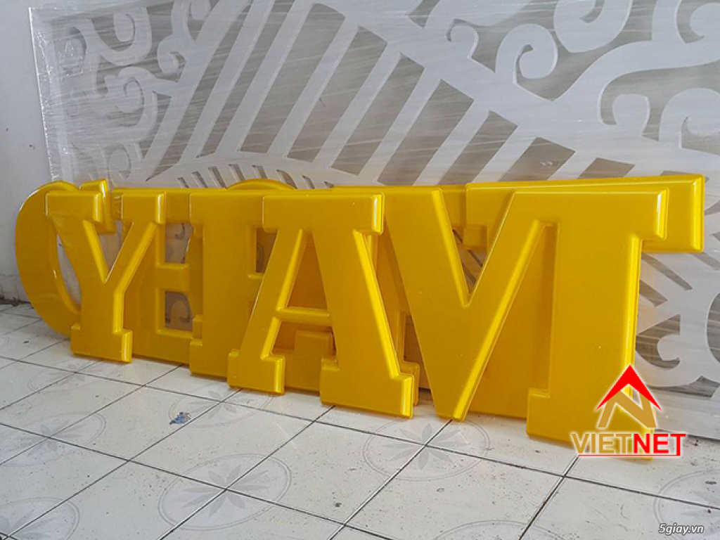 Đơn vị chuyên gia công chữ mica hút nổi chuyên nghiệp - 9