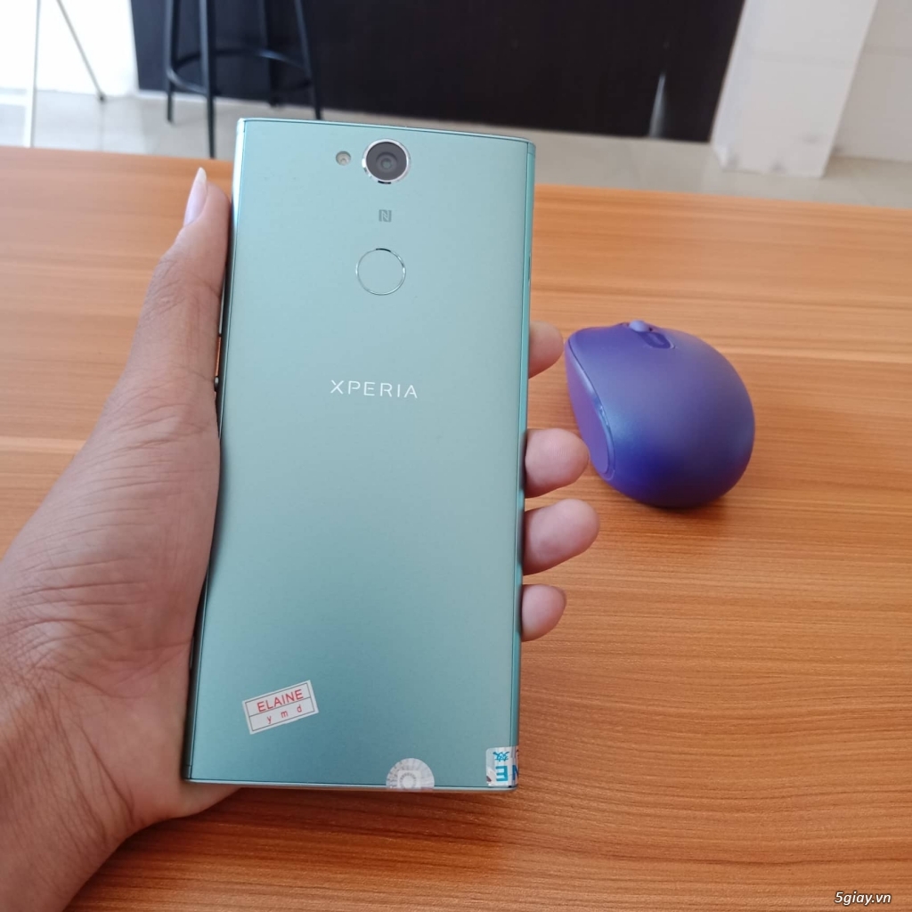 Điện Thoại Sony Xperia XA2 Plus - 1