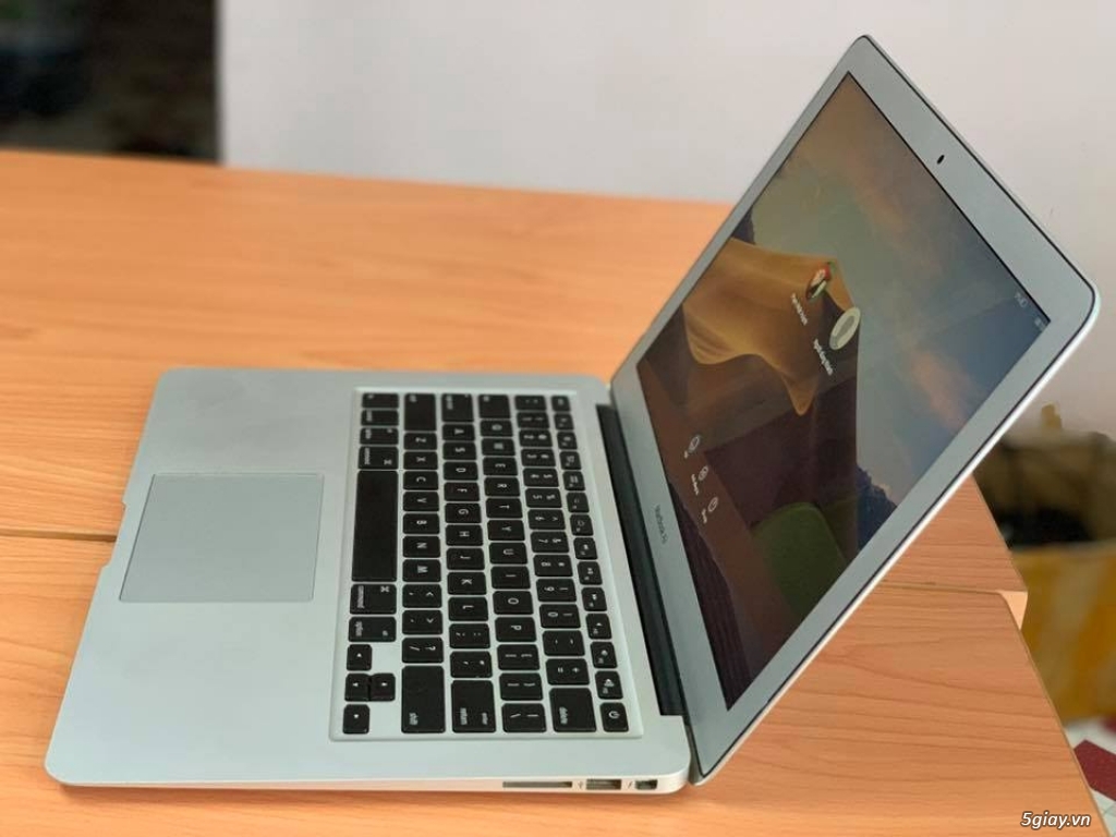 Xả kho vài con Macbook Air 2014 ,2017 ,2018 .macbook 12 ,Macbook pro - 5