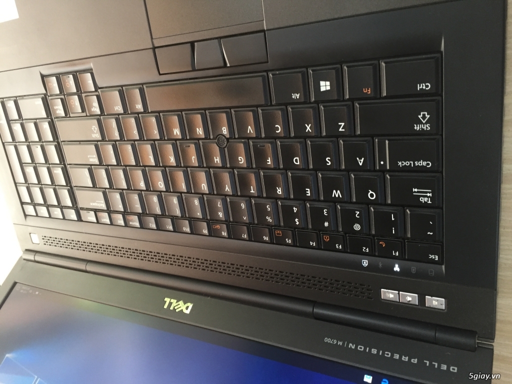 DELL PRECISION M6700 . Core i7 - 2