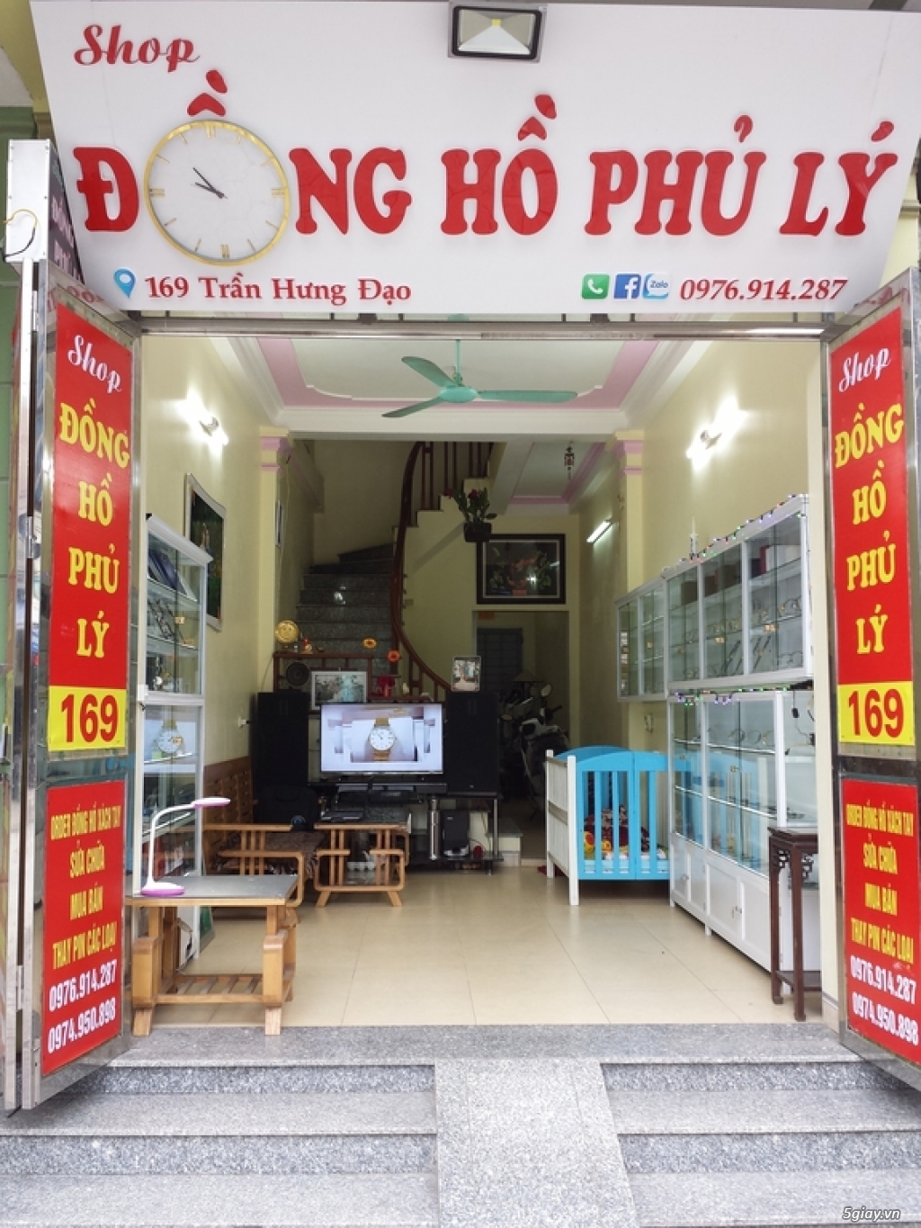 Shop Đồng Hồ Phủ Lý chuyên sửa chữa mua bán đồng hồ nam nữ rẻ bền đẹp.