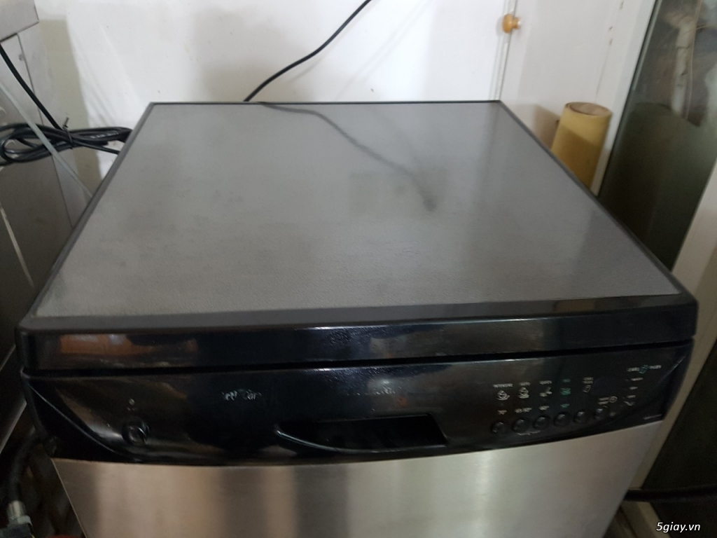 Cần bán máy rửa chén Electrolux ESF6150