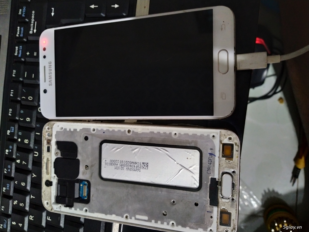 Cần bán 2 xác samsung j7+ - 2