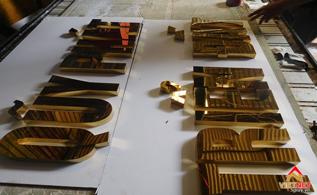 Đơn vị bảng hiệu chữ nổi inox uy tín giá rẻ hiện nay