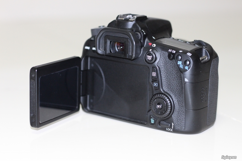 Cần bán canon 70D + lens 18-55 - 2