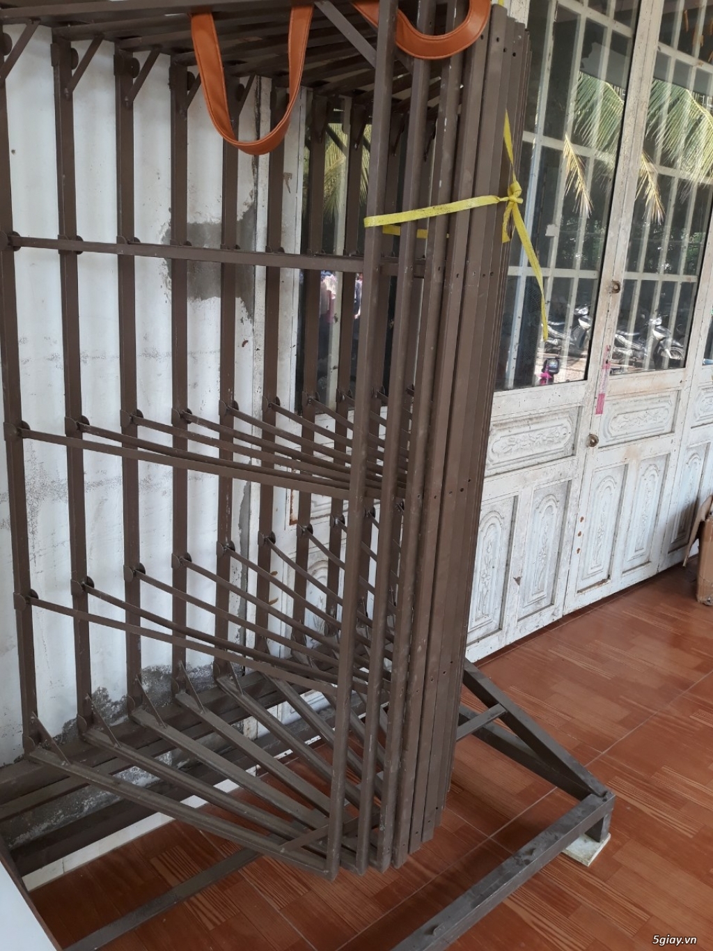 Cần Thanh Lý 2 Kệ Gạch Trưng Bày 30x60 và 40x40 - 2