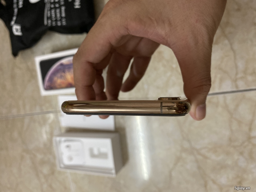Cần bán : iphone xs max 64gb-usa world 99,99% 1sim - 1