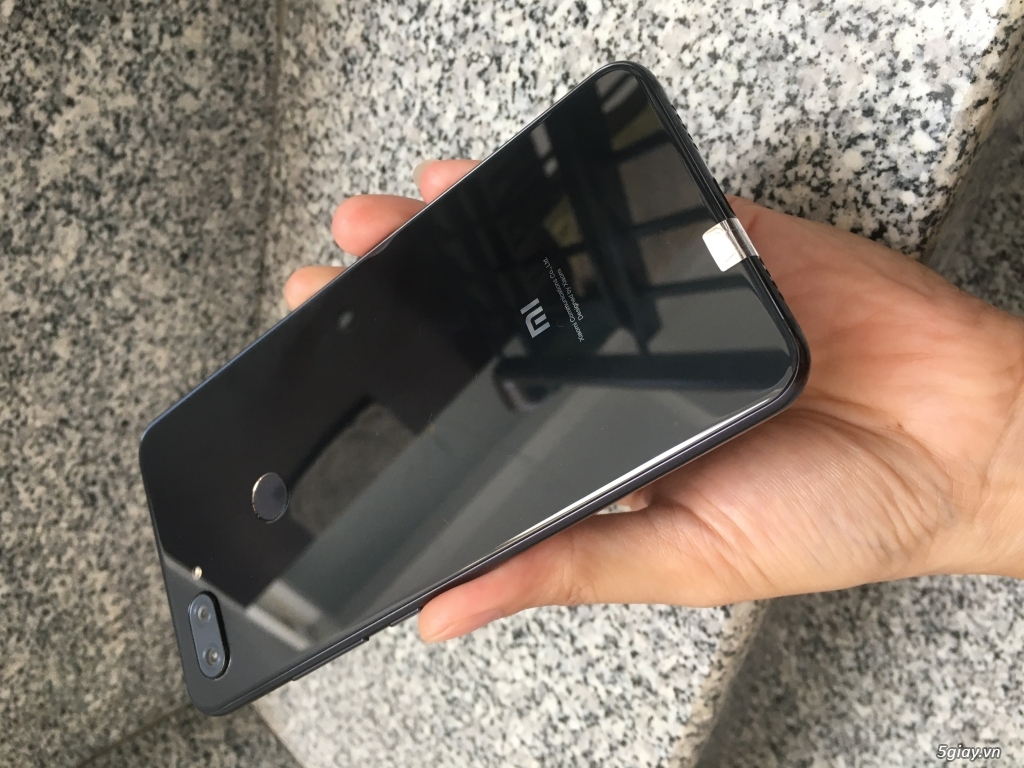 Xiaomi Mi 8 Lite đẹp 99% - 4