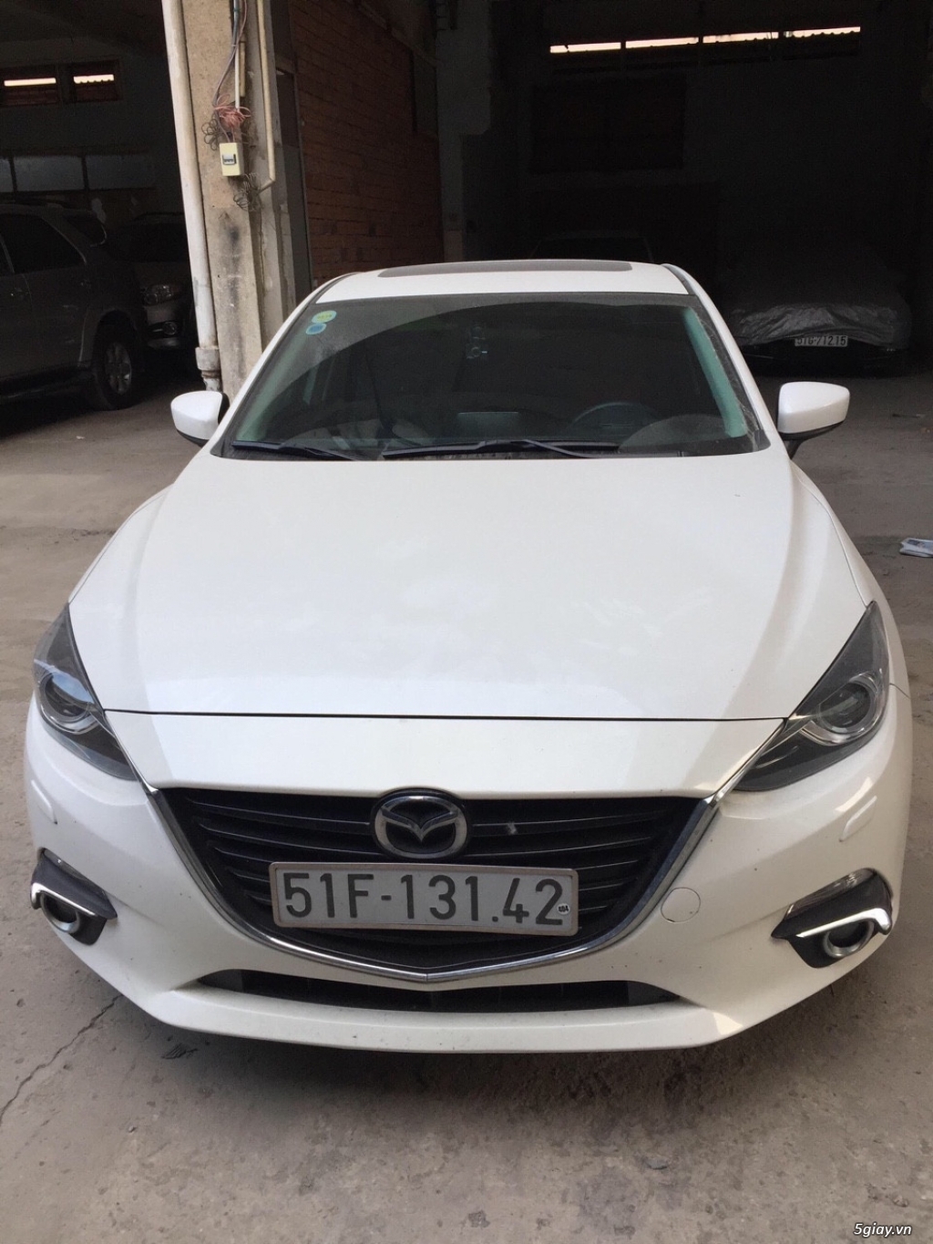 Mazda 3 2015 2.0 AT.màu trắng.chính chủ.95%.full option cao cấp - 2