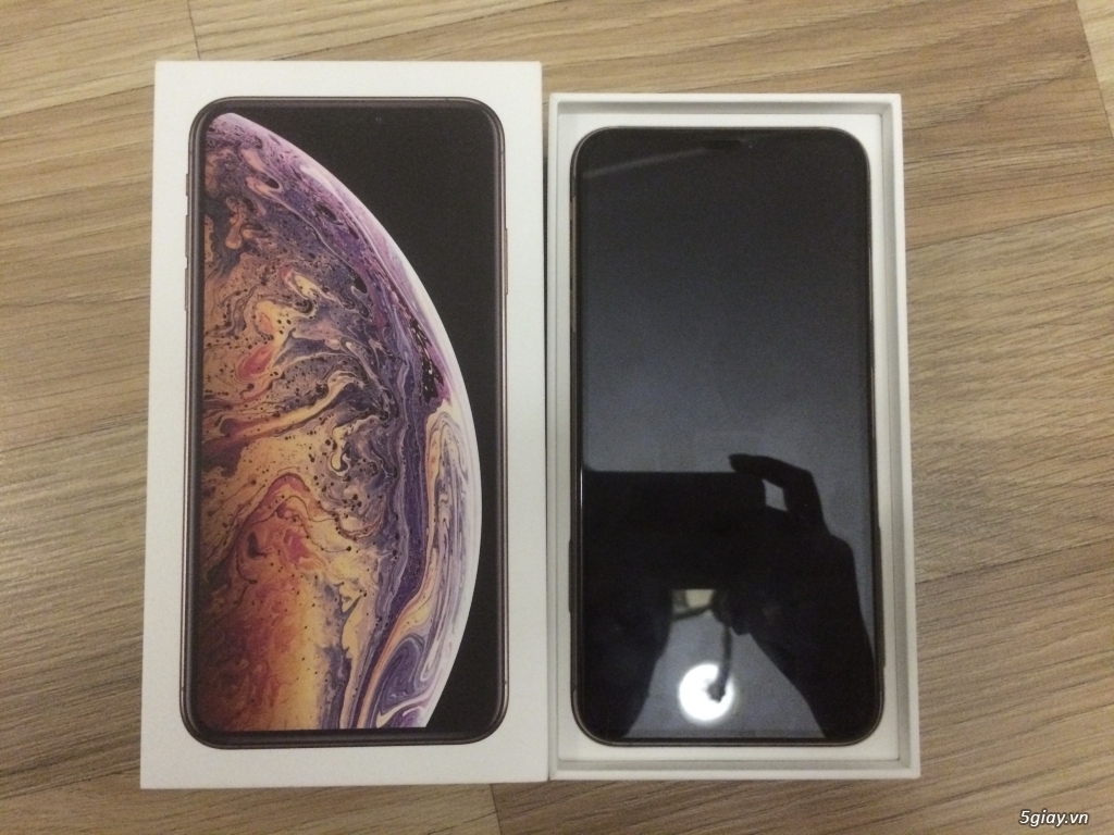 Quận 1-Cần bán iphone XS Max - 1