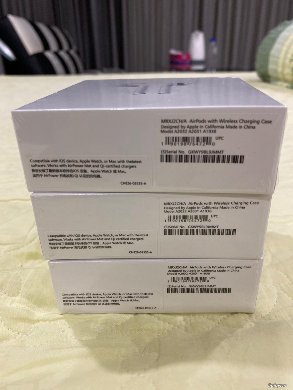 Apple AirPods 2 Sạc Không Dây!