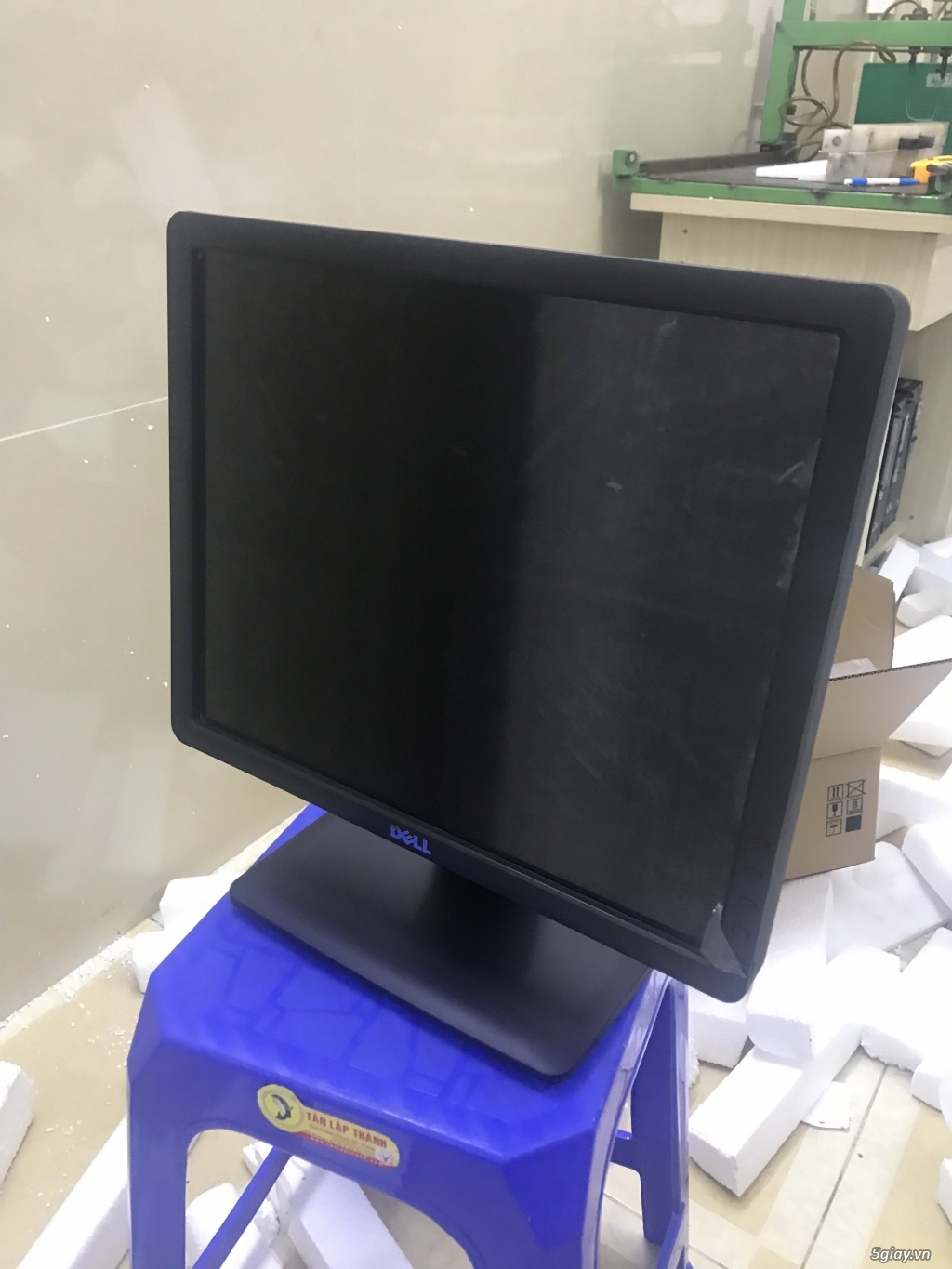 LCD 17 renew full box bảo hành 12 tháng
