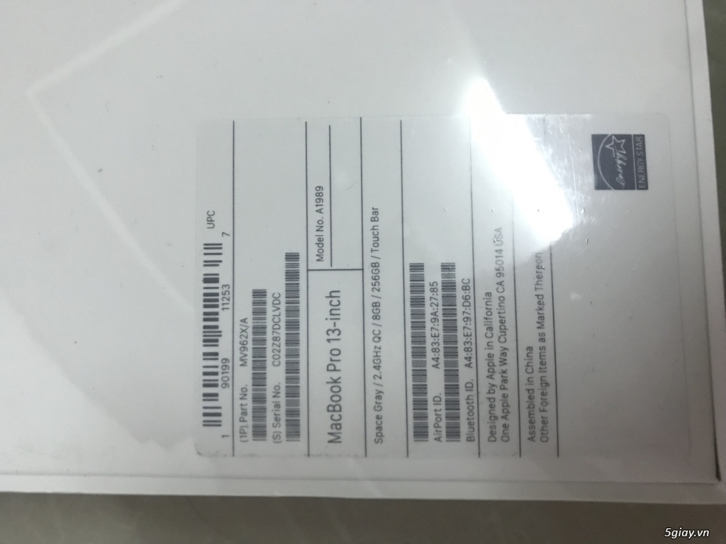MV962 - MacBook Pro 2019 13 Inch Gray i5 2.4/8GB/256GB - giá rẻ nhất