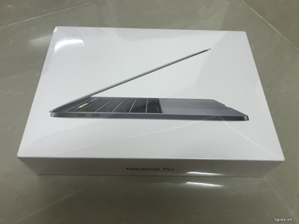 MV962 - MacBook Pro 2019 13 Inch Gray i5 2.4/8GB/256GB - giá rẻ nhất - 3