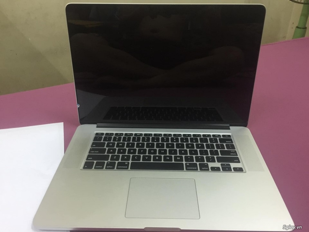 bán Macbook pro 15 2015 Core i7, ram 16gb, ssd256