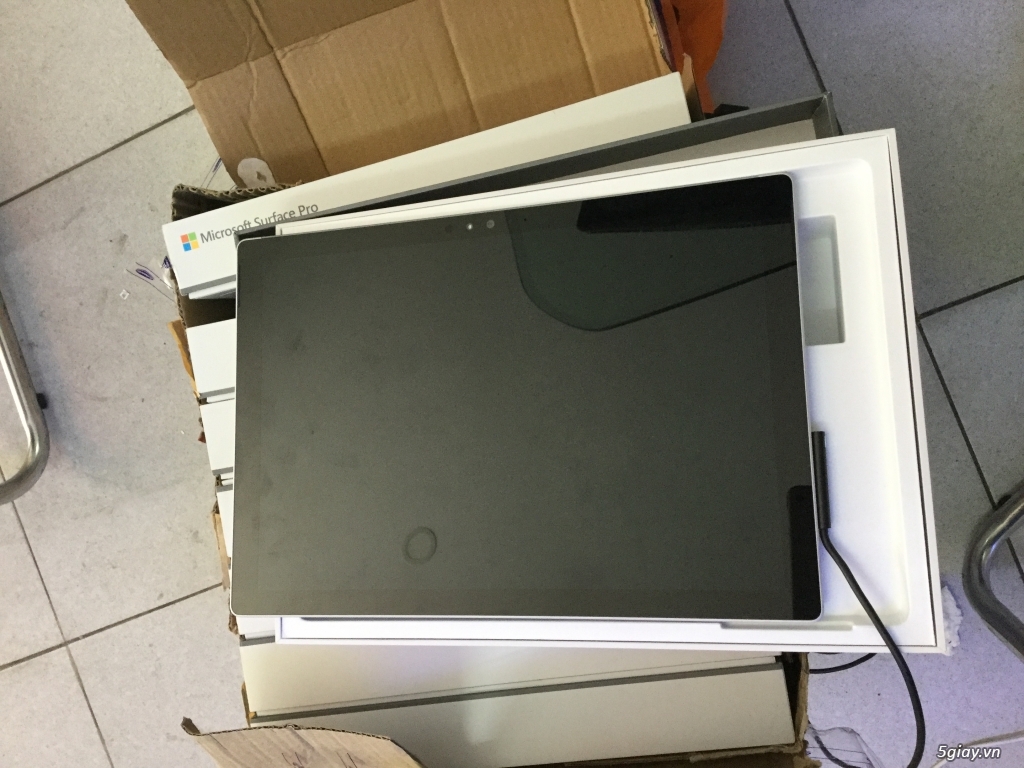Surface pro 4 likenew fullbox - 1