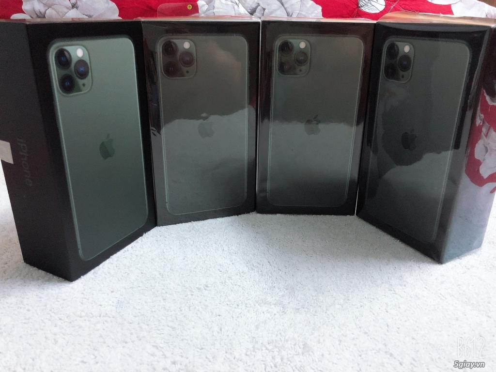 Cần bán 4 iPhone 11 Pro Max - 256GB - Midnight Green - LL/A