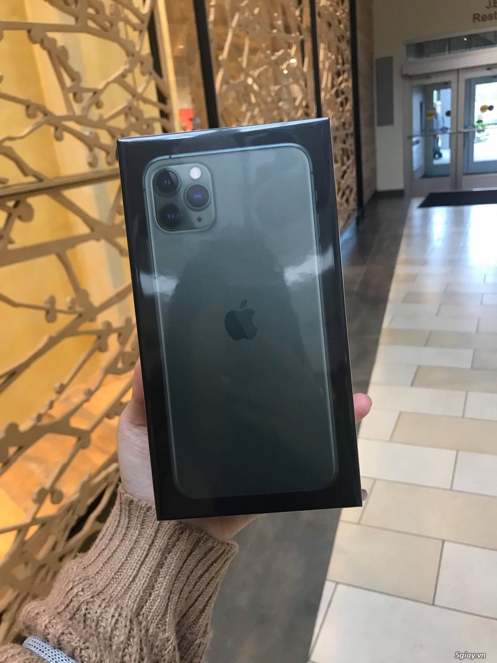 Iphone 11 Pro Max Midnight Green 256GB Nguyên Seal Xách Tay Mỹ