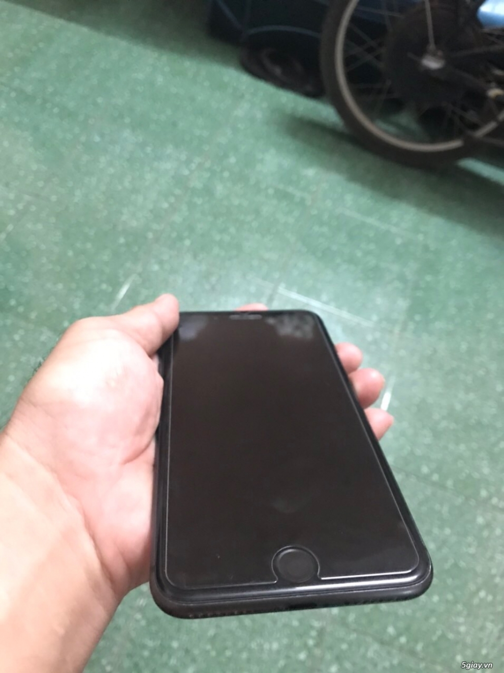 Iphone 8 Plus Jet Black 64GB zin - 1