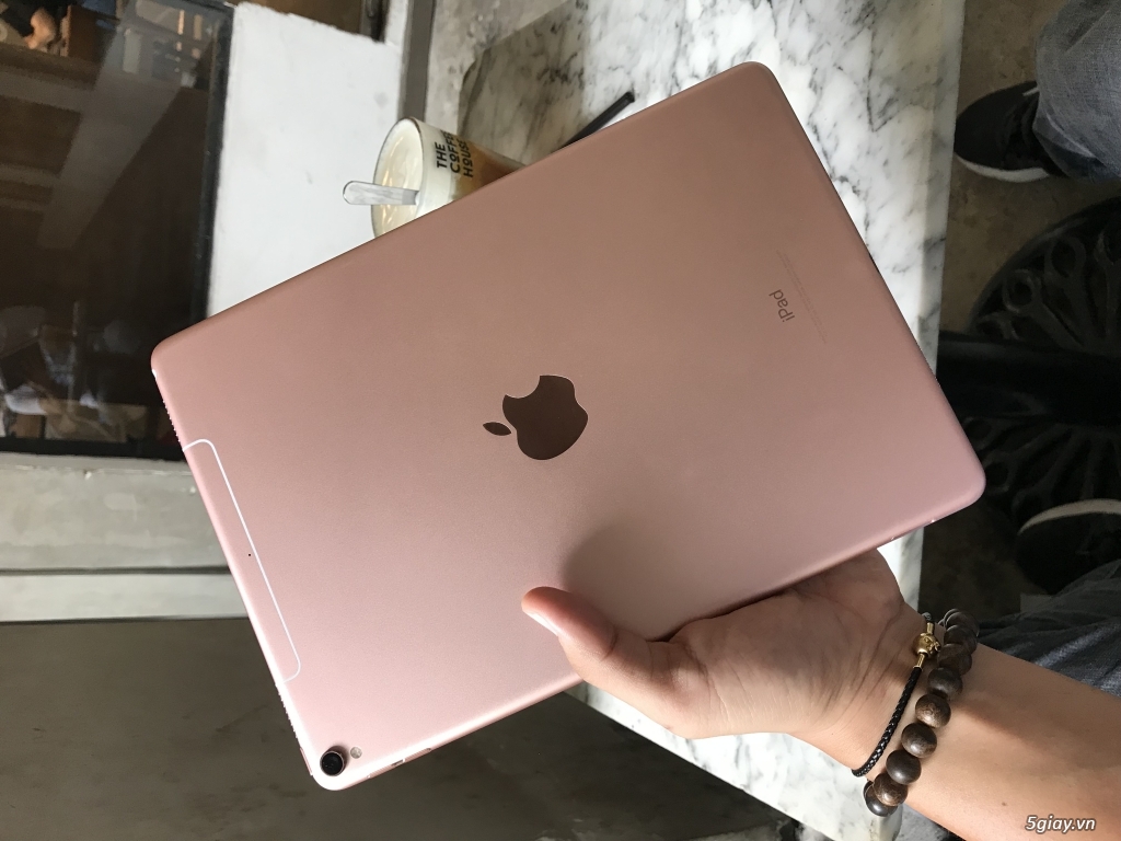 iPad Pro 10.5 Rose Gold 64gb 4G hàng Mỹ 99% likenew