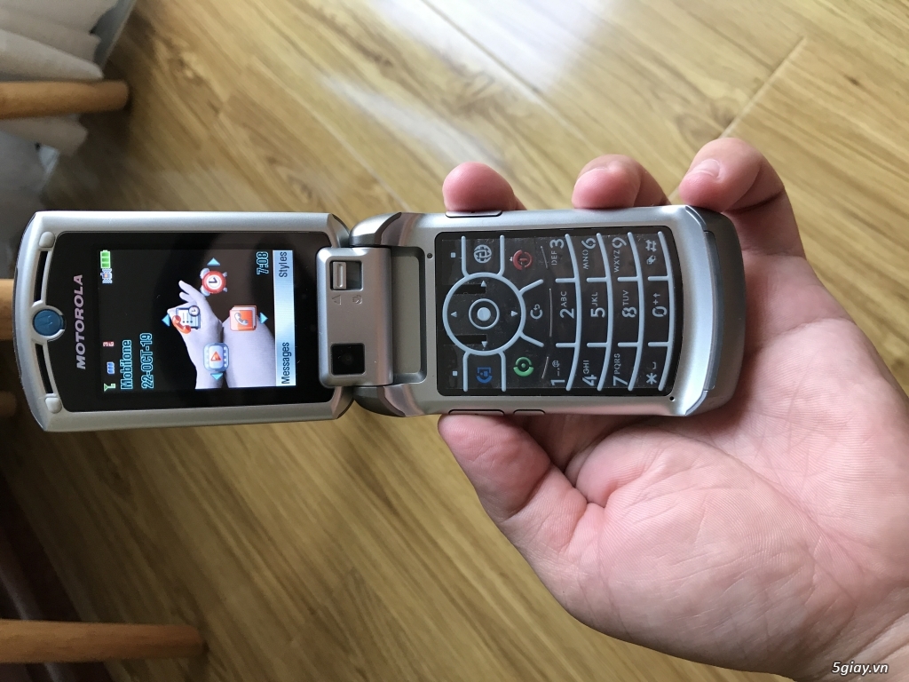 Cần bán Motorola V3x - 2