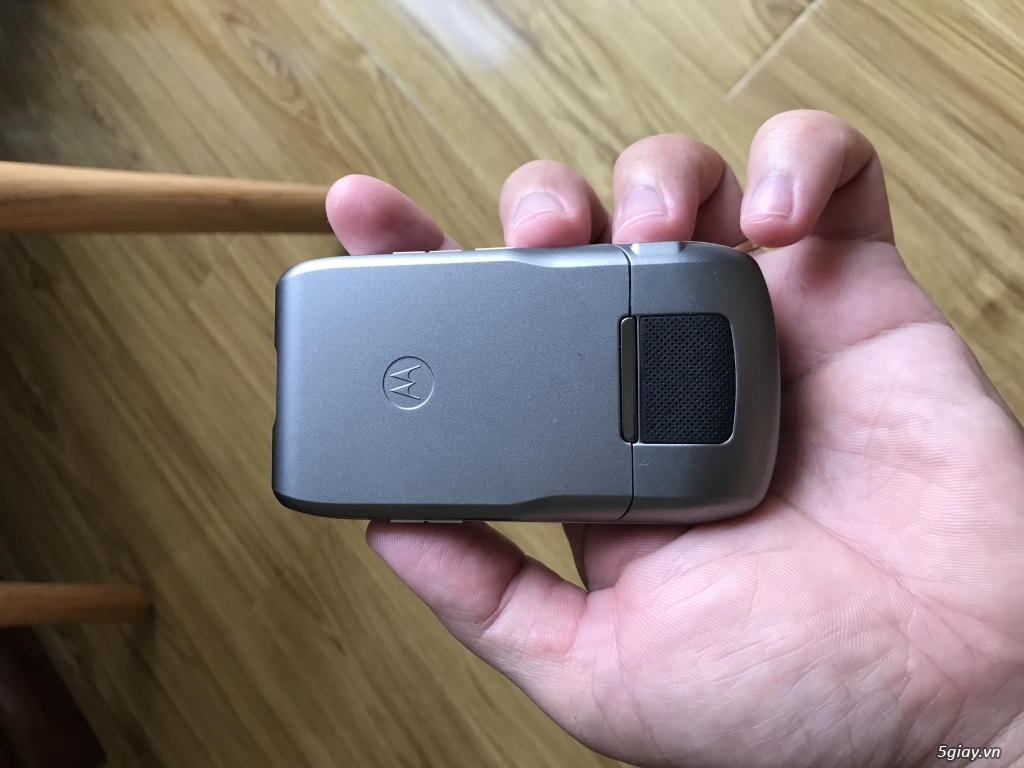 Cần bán Motorola V3x - 3