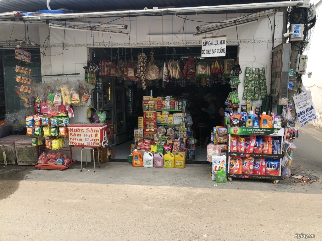 Sang tiệm tập hoá Q7 - 2