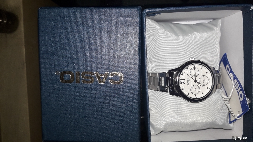 Cần bán casio nữ mới 100% full BH