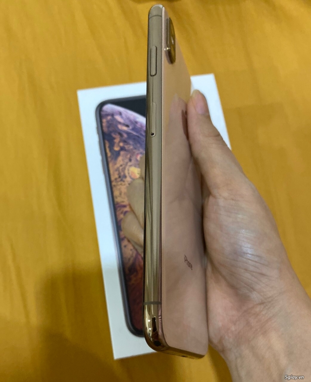 Cần bán iphone xs max 256gb gold nhu mới - 1