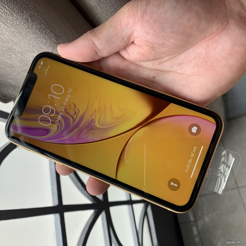 Xr 64gb vàng mới 100% - 1
