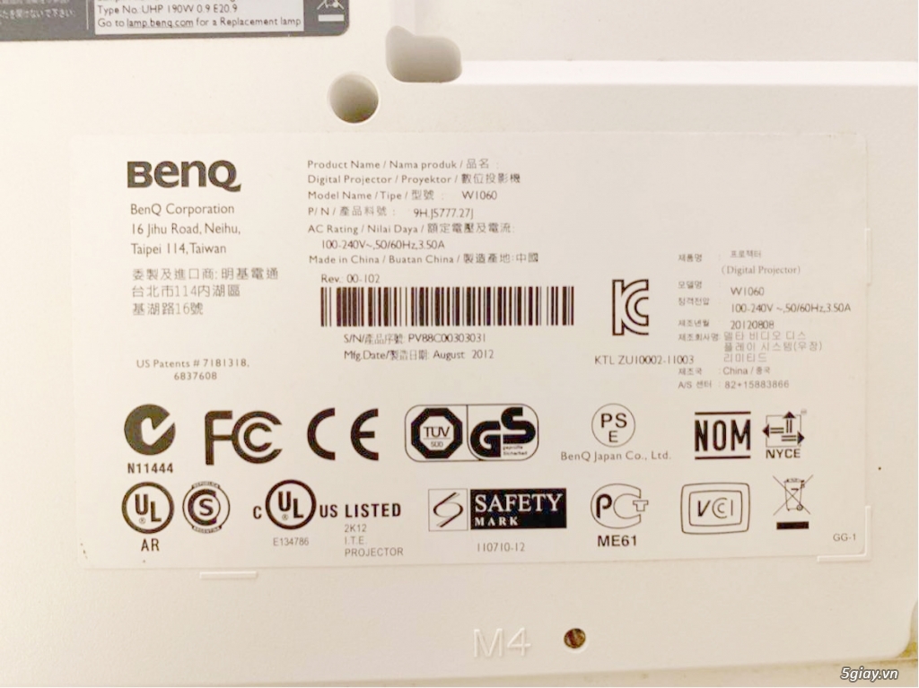 Máy chiếu BenQ W1060-Full HD - 1