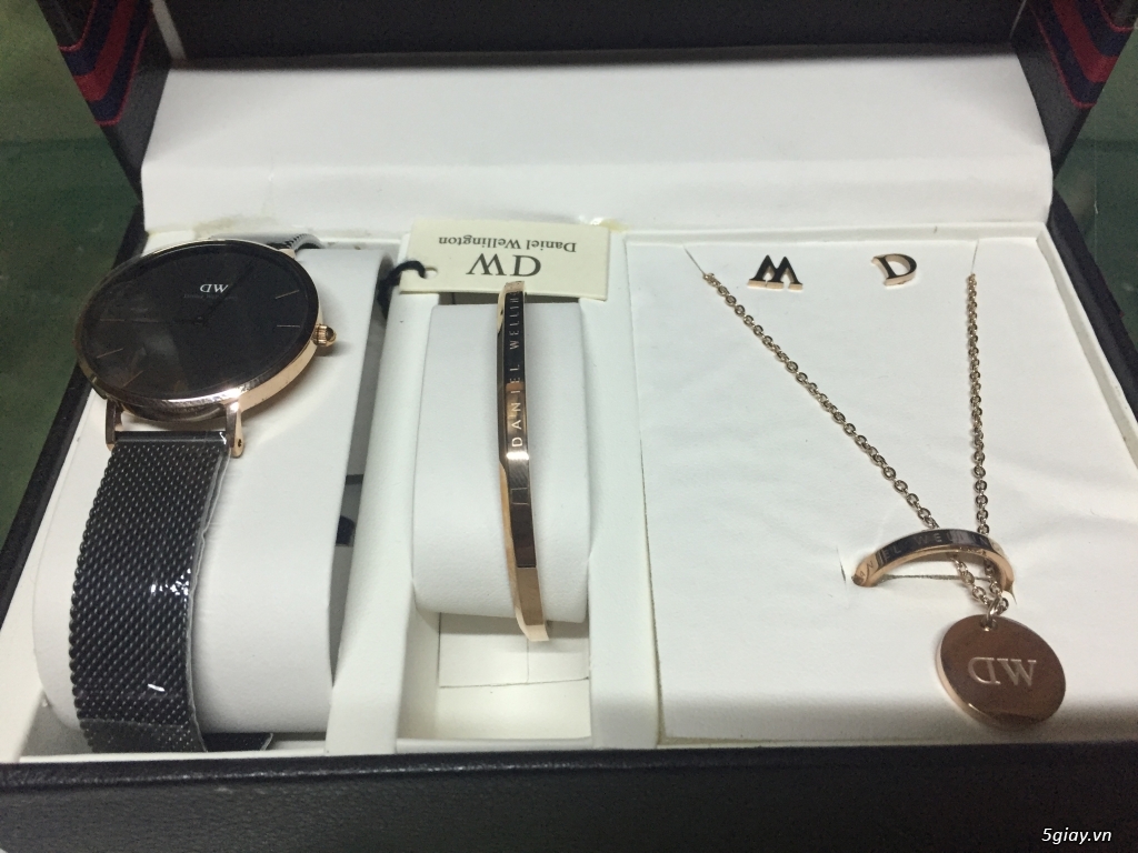 Combo đồng hồ nữ DW end 22h59p ngày 25/10/2019 - 1