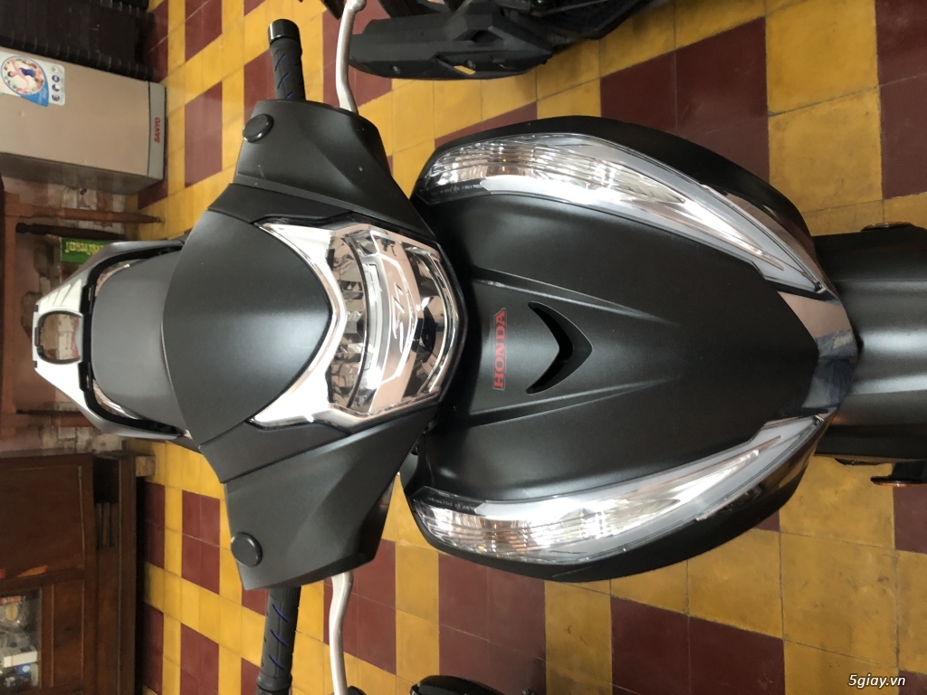 Sh300i đen Sporty 2018 ( t5 chưa có đồng hồ nhiệt ) - 5