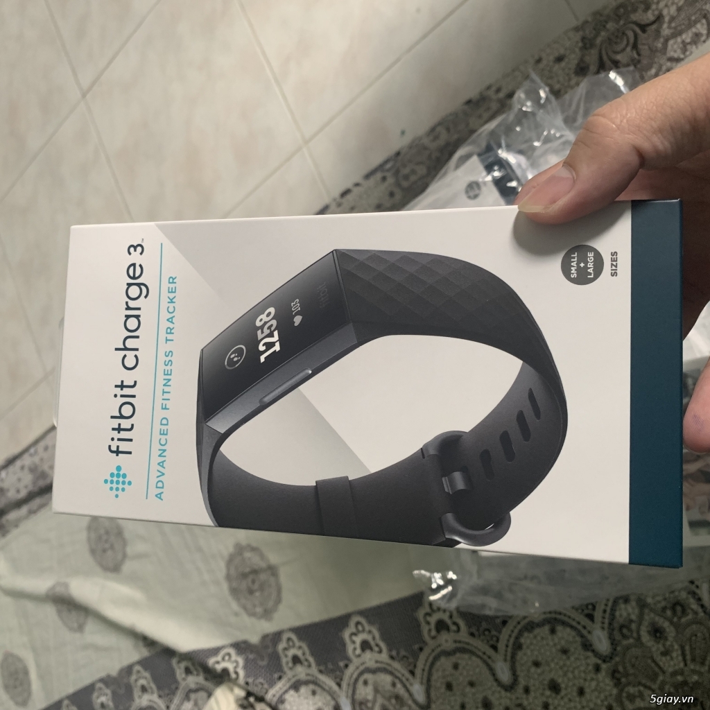 Fitbit charge 3 new