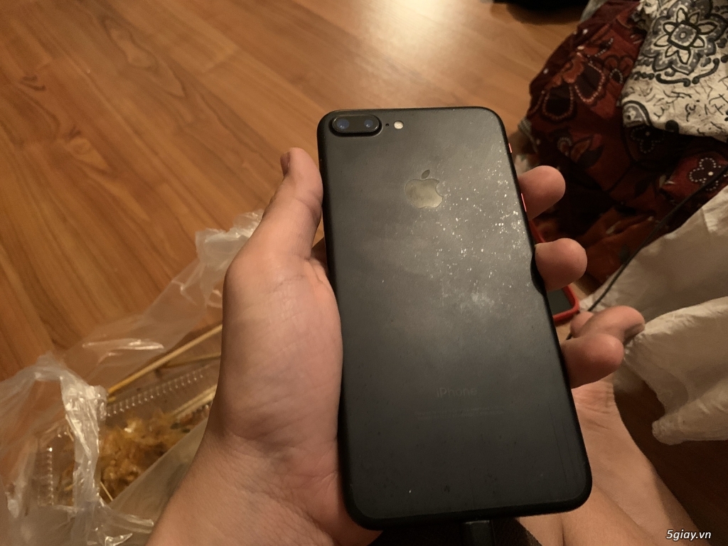 iPhone 7+ Đen nhám 32G World; ET: 22h59 - 1/11/2019 - 1