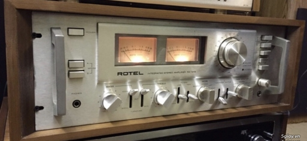 Bán amplifier hàng khủng ROTEL RA-1312