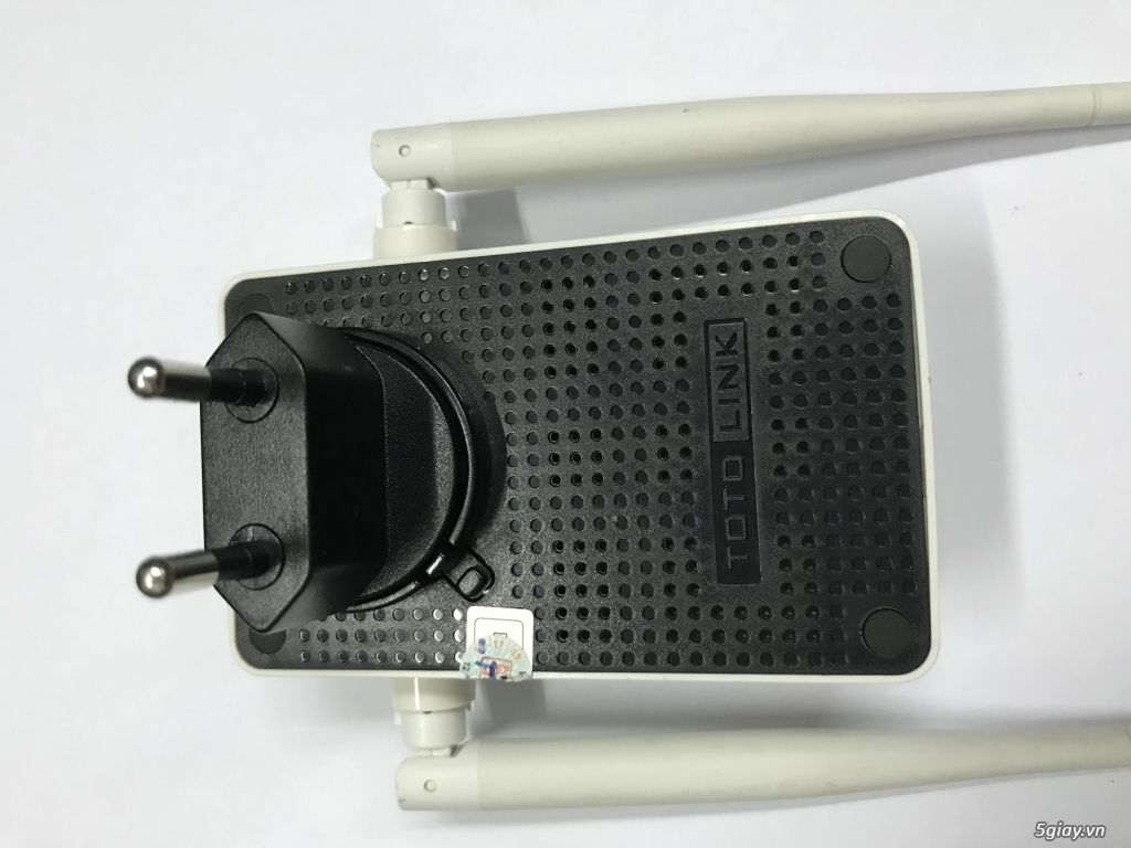Kích sóng wifi TOTOLINK EX300 nguyên zin End: 23h00 ngày 01-11-2019 - 2
