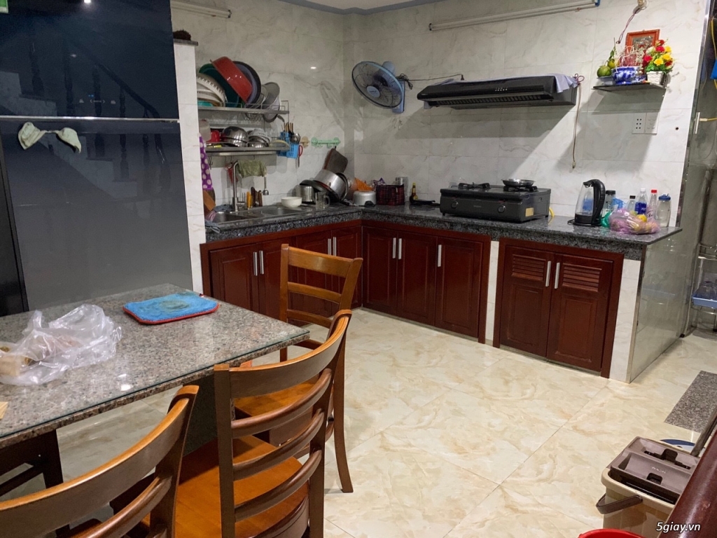Cần bán nhà mặt tiền Tôn Đản - 3