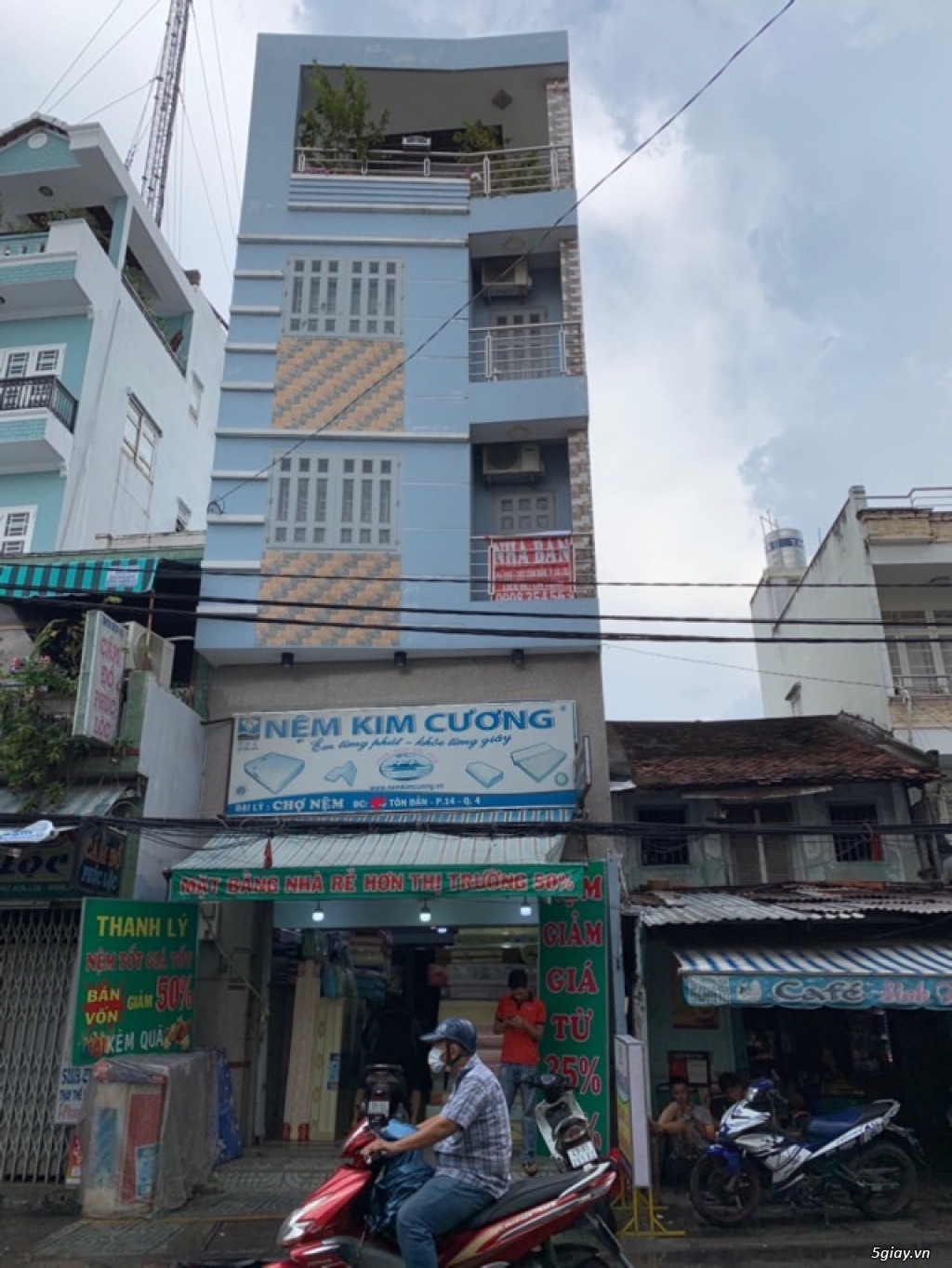 Cần bán nhà mặt tiền Tôn Đản